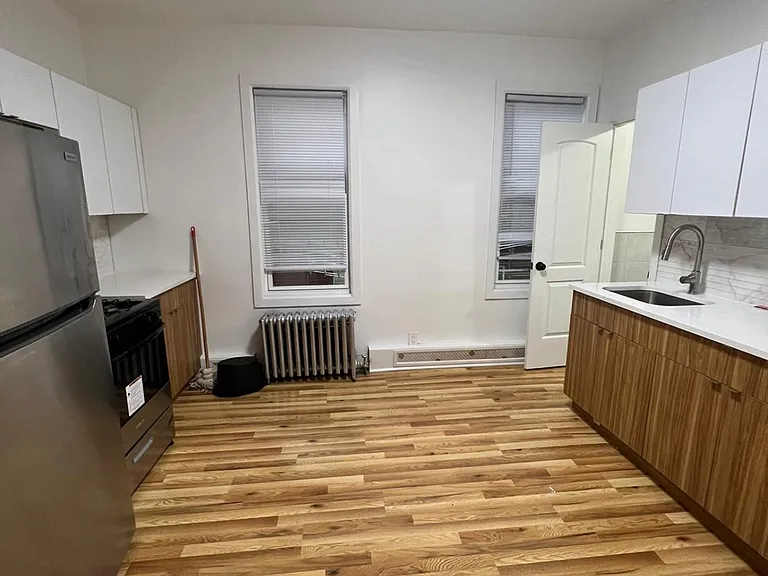 124 President St #5 — Photo 1