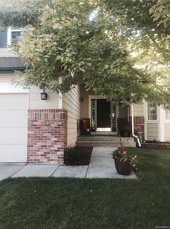 4 bed, 3200 sqft, $3,800 — Photo 2