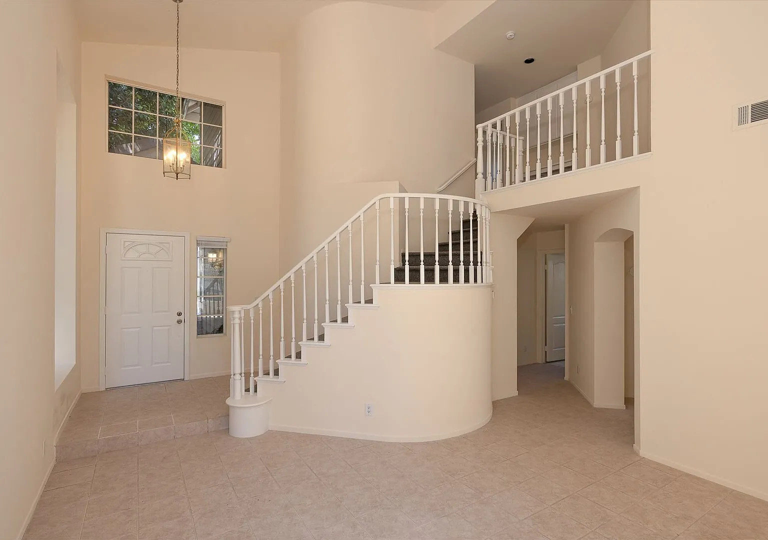 3 Bedroom + 2 Bathroom House | Western Pacific Cove | Port Hueneme | Unfurnished — Photo 2