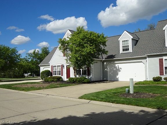 2nd image of 24690 Thicket Ln #32