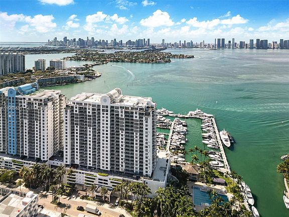3rd image of 1900 Sunset Harbour Dr Suite 1806