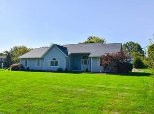 1085 Mohawk Trl SW, Hartville, OH