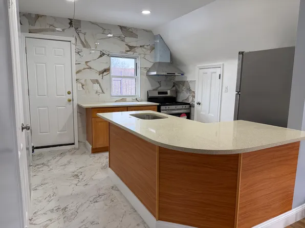 829 East 14th Street image 1 of 10