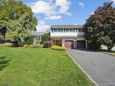 16 Hemlock Dr, Verona, NJ, 07044