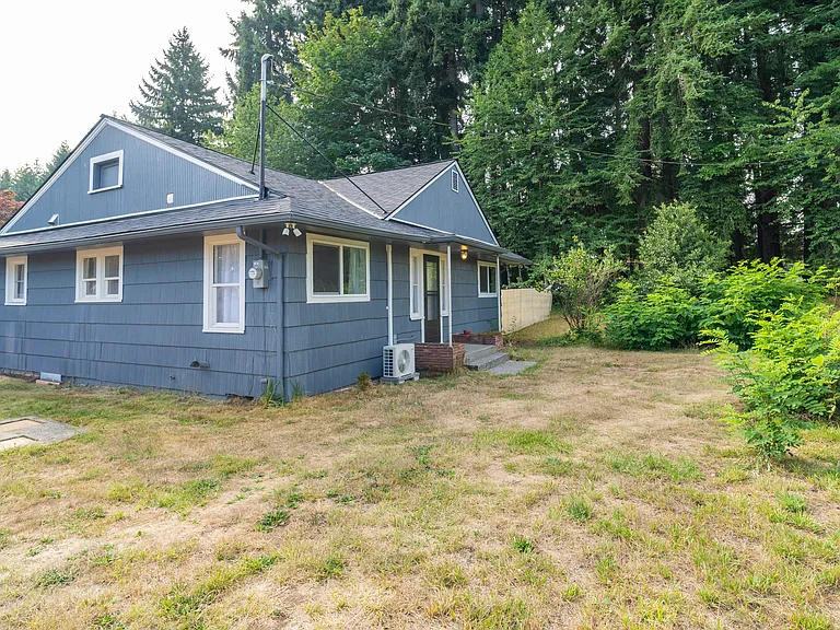 3601 Landau Ave NE — Photo 22
