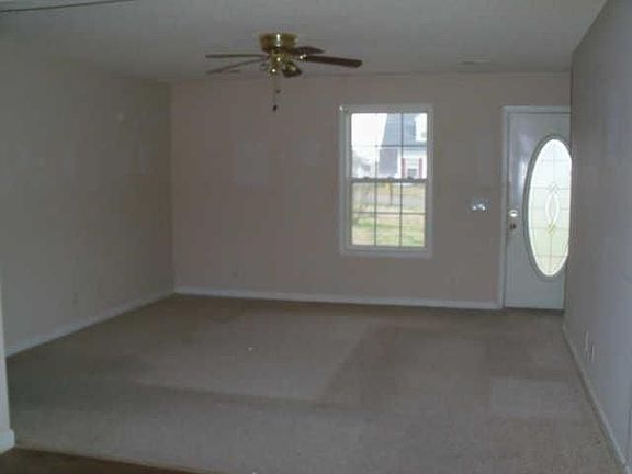 2nd image of 103 Jonathan Ct