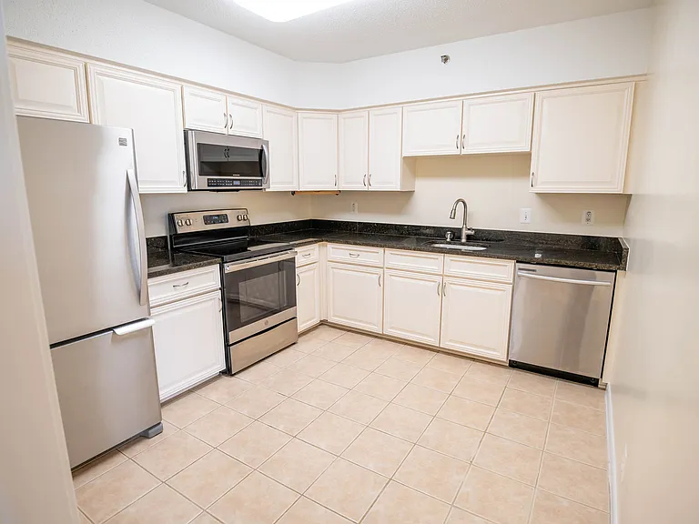 5505 Seminary Rd #316N — Photo 29