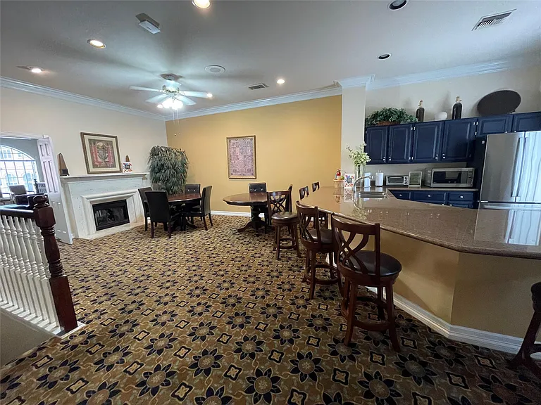 2111 Welch St #B101 — Photo 16