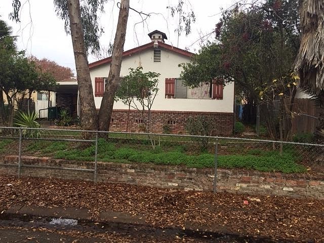 1st image of 2459 Belair St
