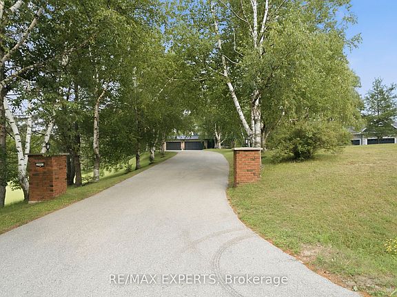 2nd image of 2003 Grand Vista Ct