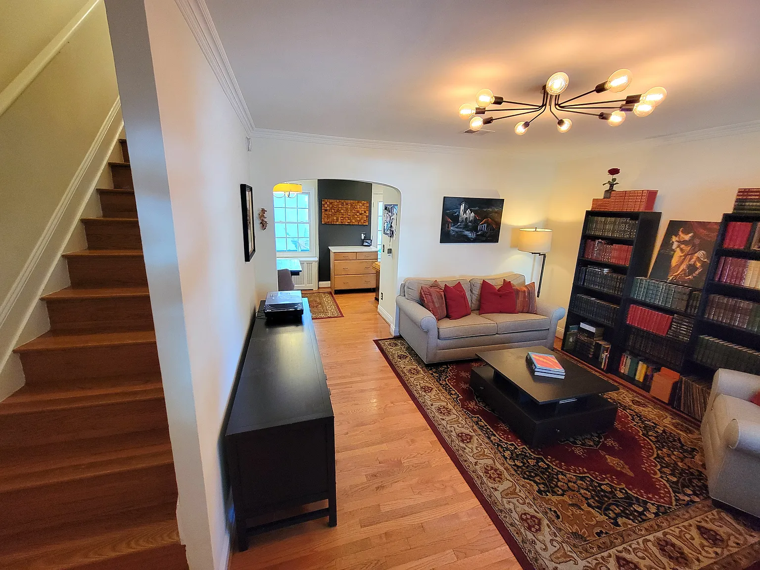 2 bed, 1350 sqft, $3,950 — Photo 2