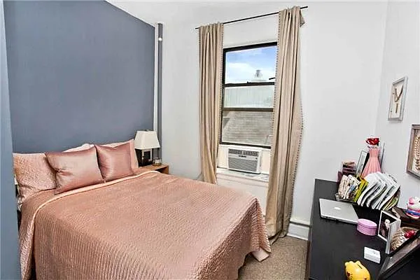 Sold by R New York | media 8