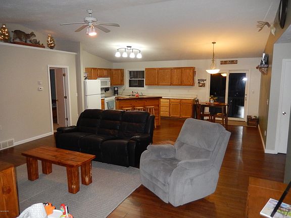 3rd image of 6474 S Barberry Ave