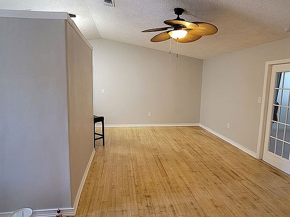 4th image of 1375 Tidewell St SE