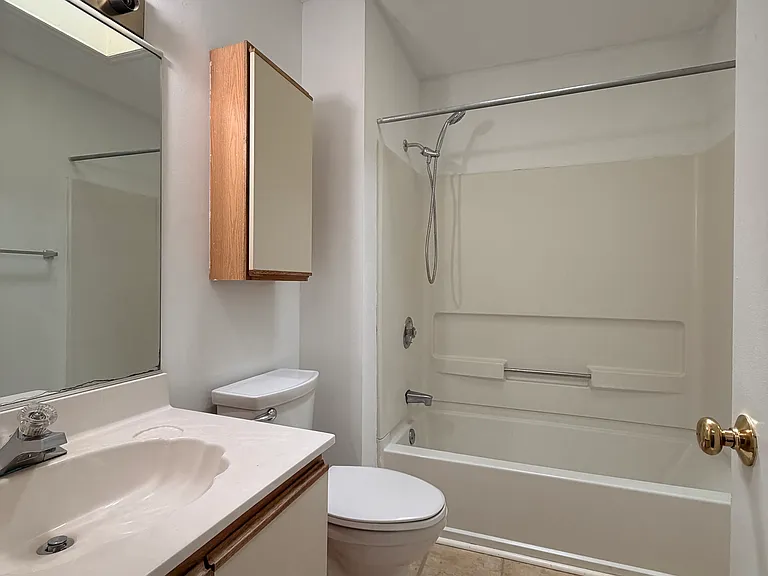 366 Summerwalk Cir — Photo 12