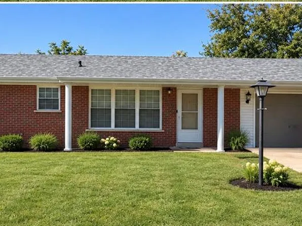 9601 Montbrook Dr, Saint Louis, MO 63123