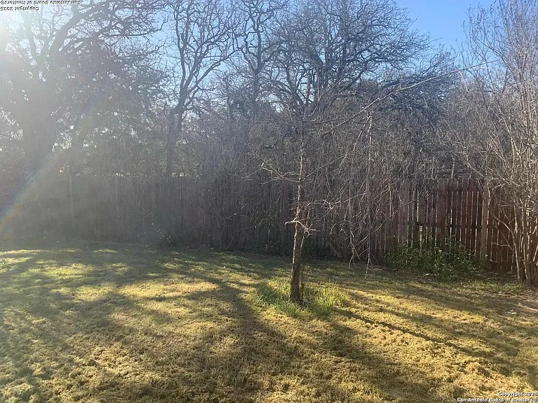 7502 Paraiso Point — Photo 4