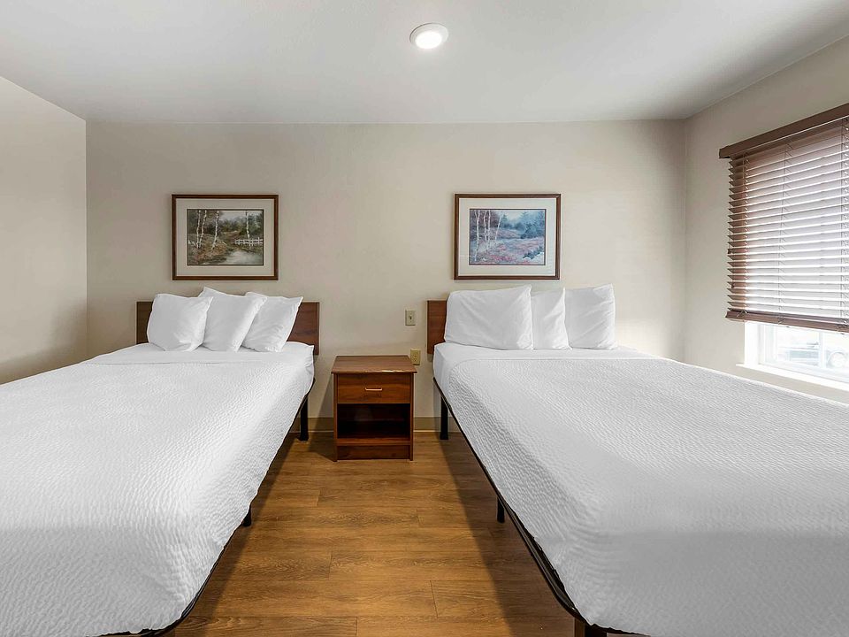 Studio Suite - 2 Full Beds