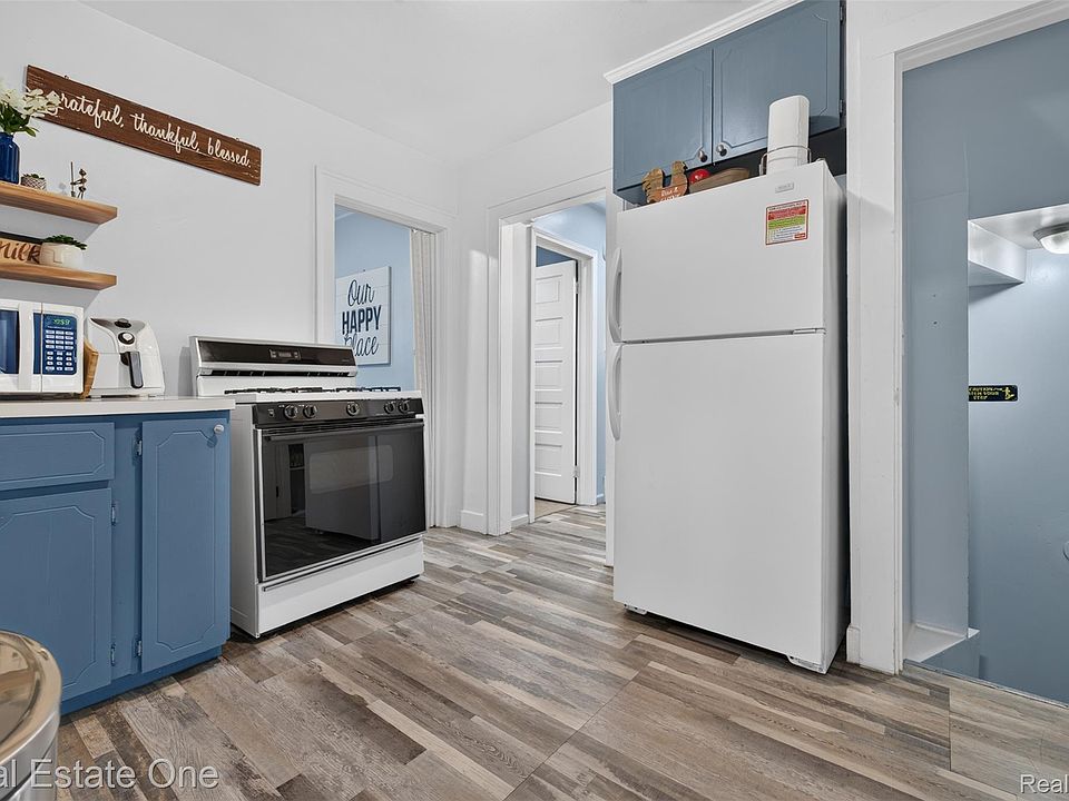 22457 Piper Ave W, photo 12