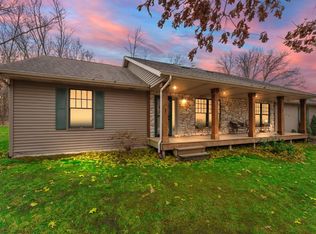 10315 Chippewah Ct, Demotte, IN 46310