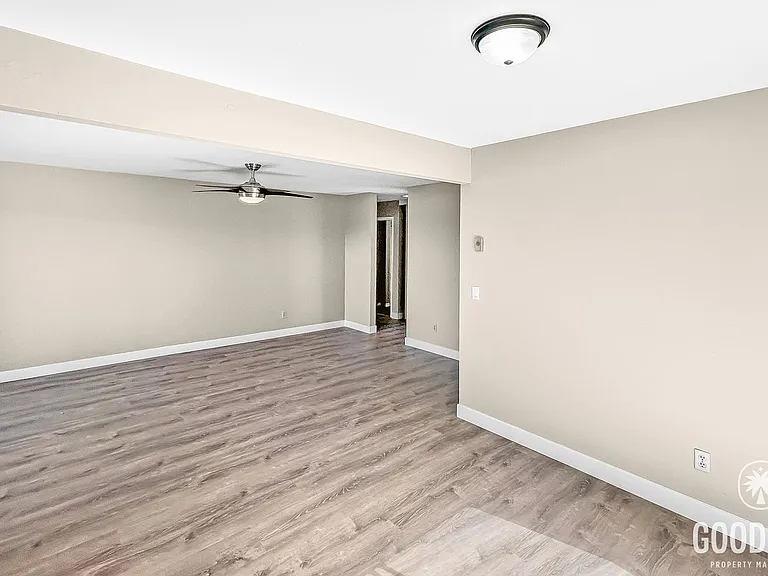 7320 Park Ridge Blvd #114 — Photo 5