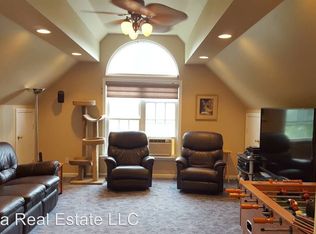 70 Fitch Meadow Ln, South Windsor, CT 06074