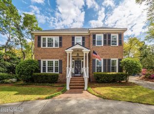 1615 Azalea Dr, Wilmington, NC 28403
