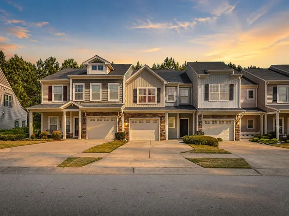155 Cypress Hill Ln, Holly Springs, NC 27540