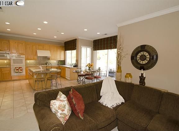 3rd image of 2769 Deer Meadow Dr