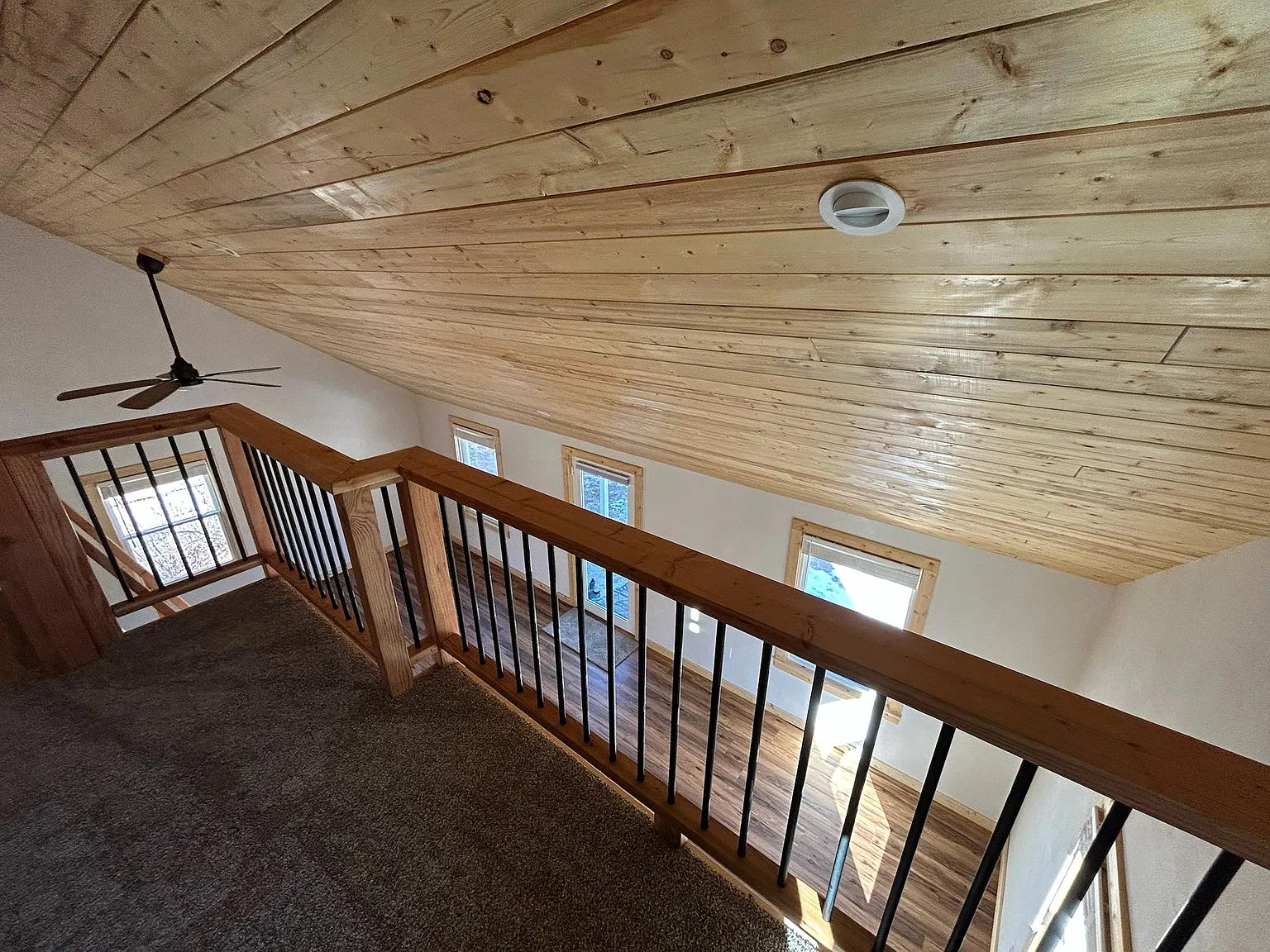 4 bed, 1600 sqft, $3,500 — Photo 2