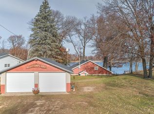 2121 317th Ave NE, Cambridge, MN 55008