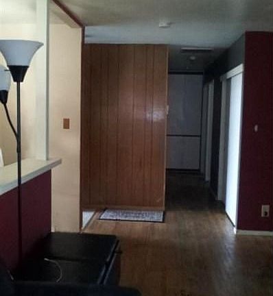 4th image of 848 Colorado Ave