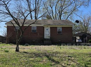 1207 Ridgeway St, Dyersburg, TN 38024