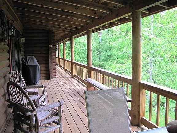 4th image of 1044 Lake Of The Woods Loop