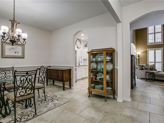4th image of 1949 Barrens Cir