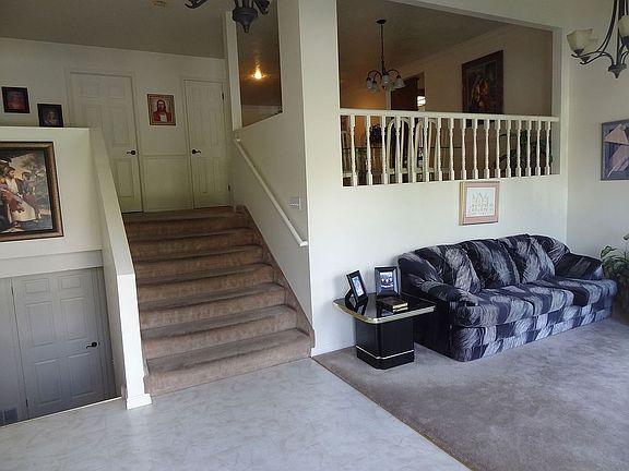 Entry and Front Rm