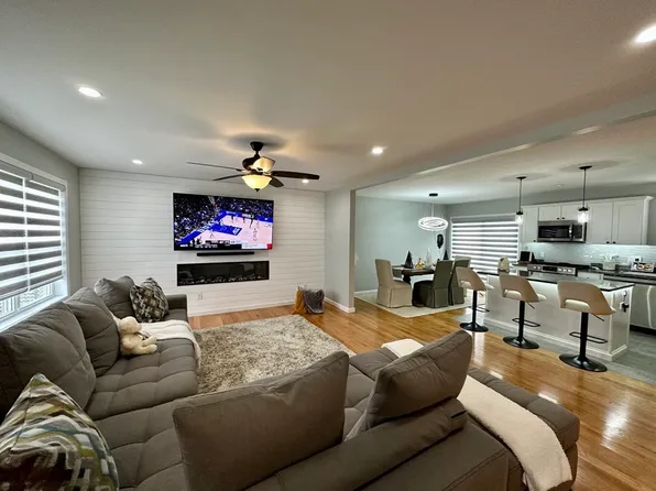 353 County St, Fall River, MA 02723