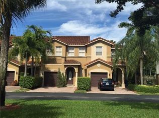 10883 SW 88th Ter, Miami, FL 33176