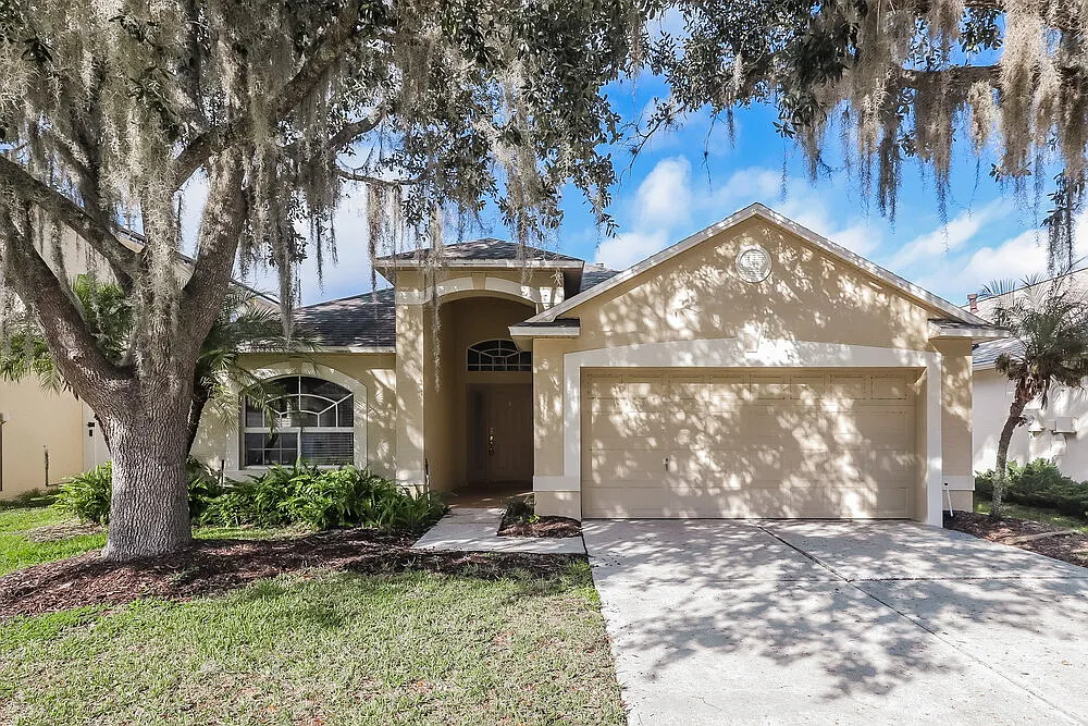 3 bed, 2.0 bath, 1640 sqft, $2,450 — Photo 1