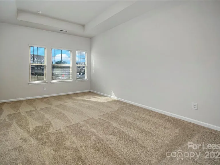 3126 Glenn Hope Way — Photo 6