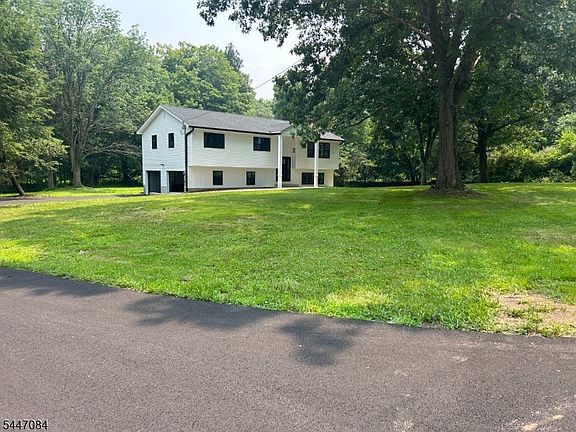 2nd image of 88 Unionville Rd