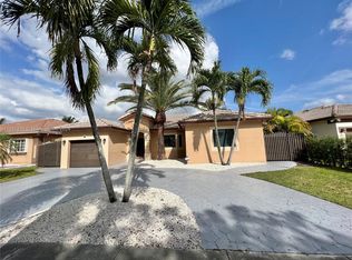 16711 NW 89th Pl, Miami Lakes, FL 33018
