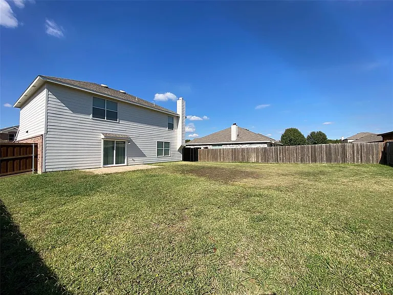 324 Chisholm Trl — Photo 36