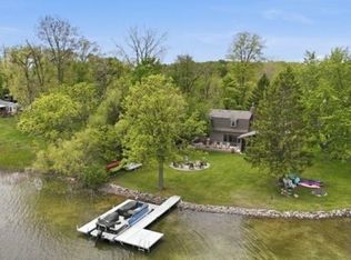 55 Lane 301c Barton Lk, Fremont, IN 46737