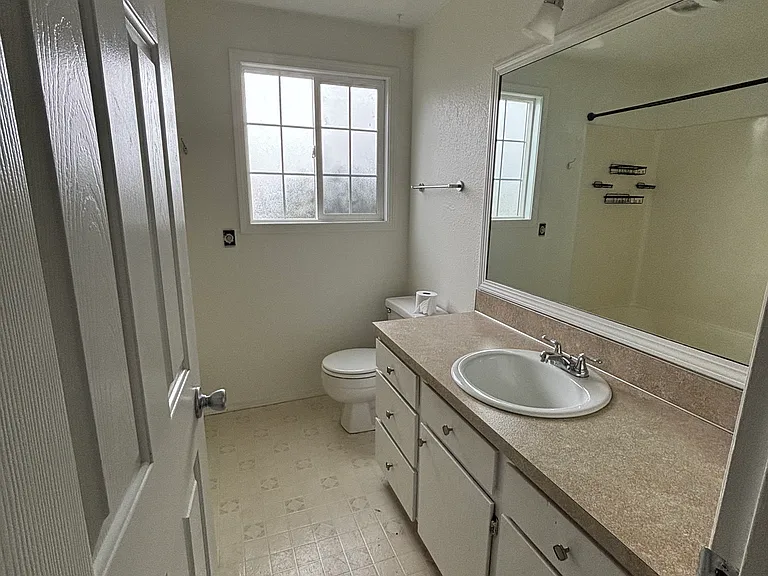 5328 Lone Fir Ave SE — Photo 8