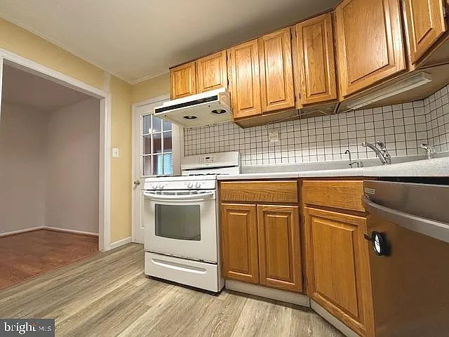 7445 Patterson Rd — Photo 3