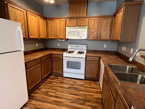 2nd image of 6680 Abruzzi Dr Unit 202