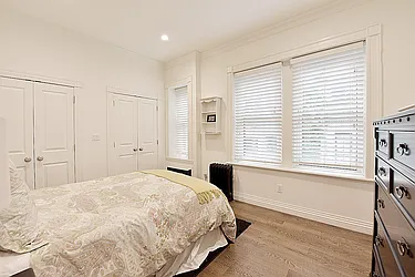 Rented by LEE & ASSOCIATES NYC RESIDENTIAL LLC