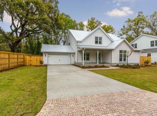 1001 Silver Oaks Lane St, Simons, GA 31522