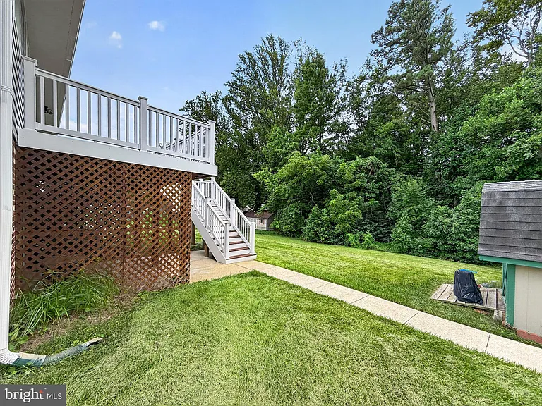 30075 Huntt Rd — Photo 10